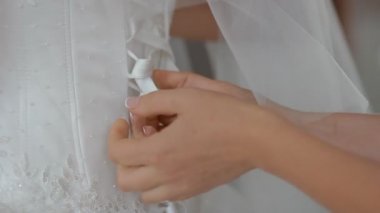 Anne dantel gelinlik gelin