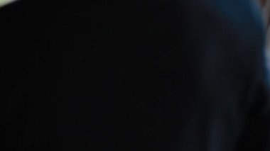 Gelin sher damat Cafe yaz terasında bekleyin