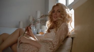 Model poz için fotoğrafçı Studio