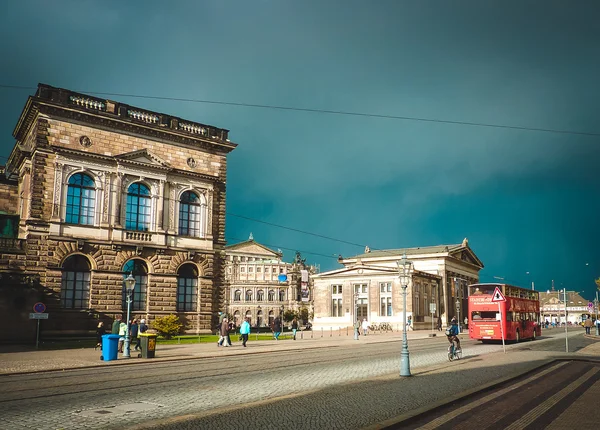 Carré avec de vieux bâtiments.Dresde. Allemagne . — Photo