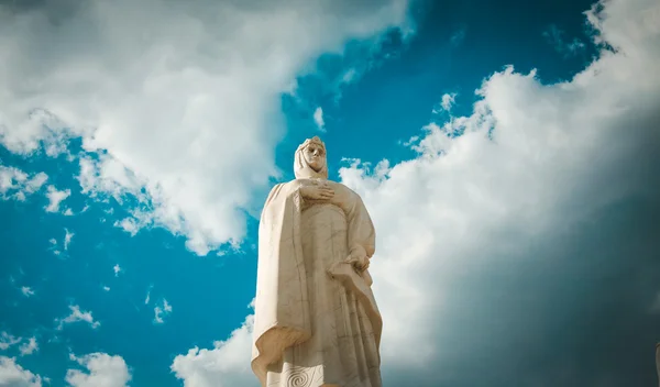 Monument voor prinses olga in Kiev, Oekraïne — Stockfoto