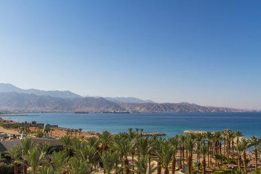 Panoramik Eilat merkezi plaj üzerinde .