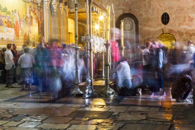 kısımlarının taştan