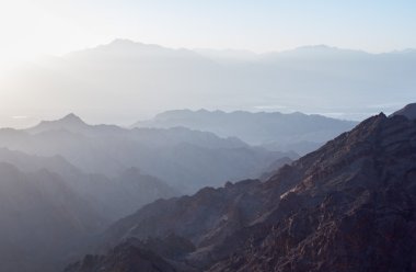 Sunrise Kızıldeniz üzerinden