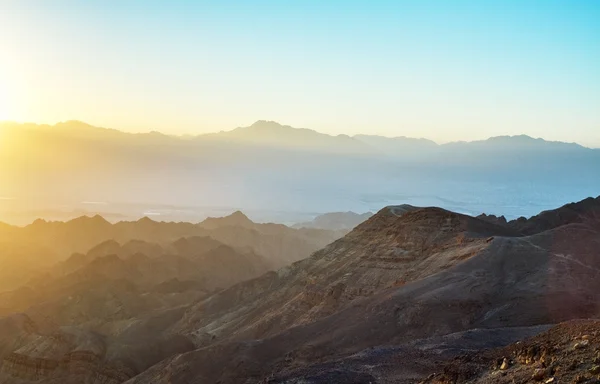 Ανατολή του ηλίου πάνω από την Ερυθρά θάλασσα — Φωτογραφία Αρχείου