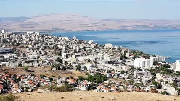 Filmagem panorâmica de Tiberíades e do Mar da Galileia. Israel . — Vídeo de Stock