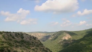 Montfort (Shtarkenberg) harap Haçlı kalesidir. İsrail.