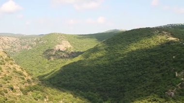 Montfort (Shtarkenberg) harap Haçlı kalesidir. İsrail.