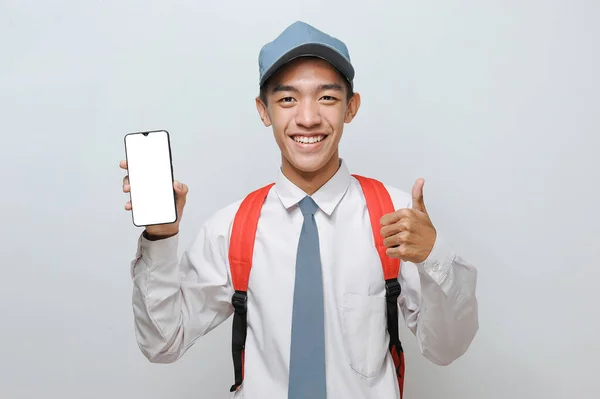 Estudiante Secundaria Con Mirada Uniforme Cámara Teh Para Mostrar Pantalla —  Fotos de Stock