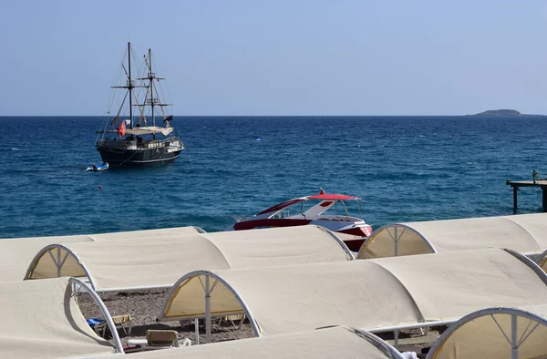 Large Sailing Ship Mediterranean Sea Pirate Style Open Sea Blue — Stock Photo, Image