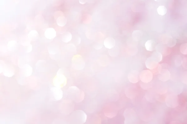 Puppe und weißes weiches Licht abstrakter Hintergrund - weiche Farben — Stockfoto