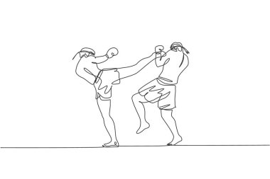 Spor salonunda Tayland boks antrenmanı yapan iki genç adamın tek sıra çizimi. Saldırgan Muay Thai sporu konsepti. Yarışma etkinliği. Bir satır çizimi tasarım vektörü illüstrasyonu