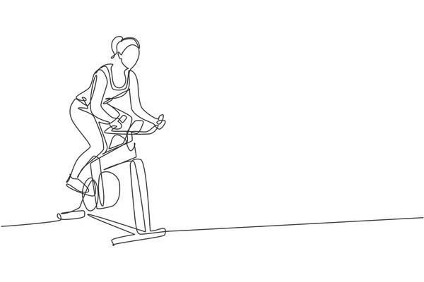 在体操俱乐部中心用静态自行车训练耐力的年轻女运动员单线连续画图 健身伸展的概念 趋势单行绘图设计矢量插图 — 图库矢量图片