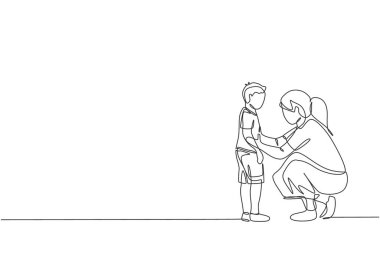 Genç annenin sürekli çizdiği bir çizim. Evdeki oğluyla, aile hayatıyla ilgili akıllıca tavsiyeler veriyor. Mutlu ebeveynlik kavramı. Dinamik tek çizgi tasarım vektörü grafik çizimi