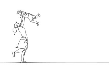 Genç mutlu bir annenin oğlunu havaya kaldırdığı tek bir çizgi, mutlu bir ailenin vektör illüstrasyonuyla oynadığı. Ebeveynlik eğitimi konsepti. Modern sürekli çizgi çizim grafiği