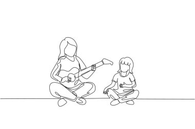 Genç annenin gitar çaldığı ve kızıyla evde mutlu bir şekilde şarkı söylediği tek sıra çizimi. Mutlu aile ebeveynliği kavramı. Bir satır çizimi tasarım vektörü illüstrasyonu