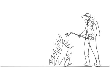 Tek sıra halinde genç erkek çiftçi yeşil bitkilere dezenfektan püskürtücü sıkarak maskeyle tamamlanıyor. Minimalizm kavramı. Dinamik bir çizgi çizer grafik tasarım vektörü çizer