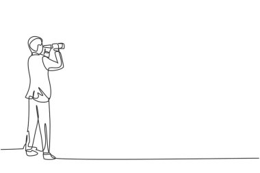 Genç ve zeki bir iş adamının dürbünle hedef alma fırsatını kolladığı tek bir çizgi. İş büyümesi asgari konsept. Modern sürekli çizgi çizimi tasarım grafik vektör çizimi