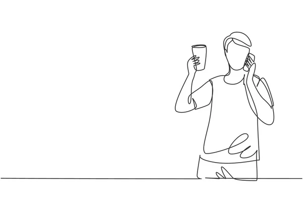 Single Continuous Line Drawing Young Handsome Man Drinking Orange Juice — Stockvector