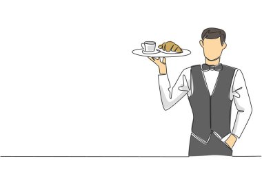 Tek sıra halinde, önlüklü erkek garsonlar bir bardak ve kruvasan dolu bir tepsi tutuyorlar. Basit bir kahvaltı menüsü getir. Ulusal Garson Günü. Bir çizgi tasarımı vektör illüstrasyonu