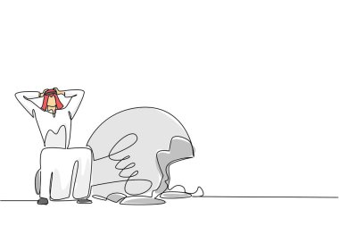 Sürekli çizen Arap işadamı iki eliyle kırık ampulün üzerinde oturuyor. Çok pişmanım. Başarısızlık. Ulusal Yaratıcılık Günü. Tek çizgi çizimi tasarım vektör çizimi