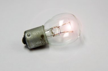 Elektrikli akkor ampul
