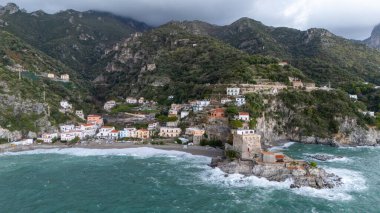 Erchie 'nin hava görüntüsü Amalfi Sahil Köyü' nde. Yüksek kalite fotoğraf