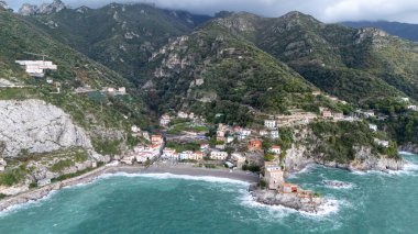 Erchie 'nin hava görüntüsü Amalfi Sahil Köyü' nde. Yüksek kalite fotoğraf