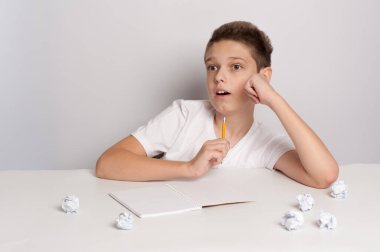 Düşünme ve öğrenme sürecinde çocuğun portresi