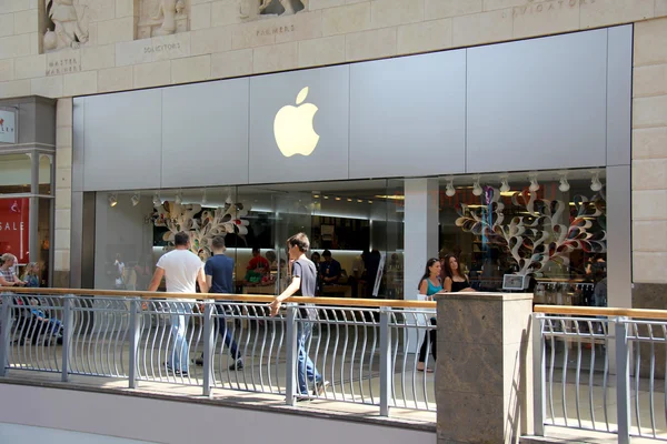 Apple store Англії . — стокове фото