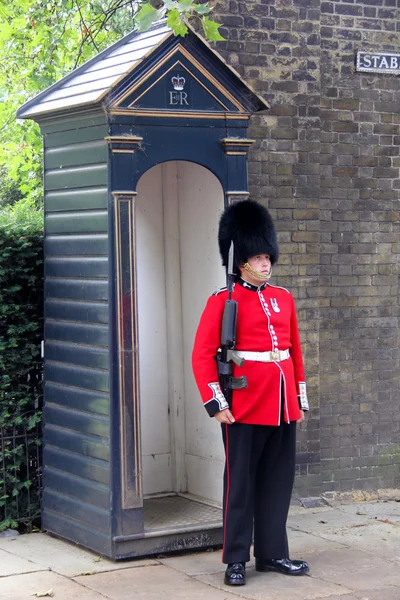 Guarda Real no Palácio de Buckingham — Fotografia de Stock