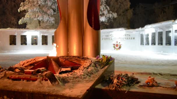 永远的火焰，纪念在第二次世界大战中阵亡的人 — 图库视频影像