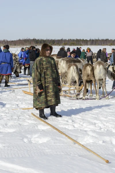 Tarko-Sale, Russie - 2 avril 2016 : Fête nationale des habitants autochtones à Yamal "Journée des éleveurs de rennes", Tarko-Sale, 2 avril 2016 — Photo