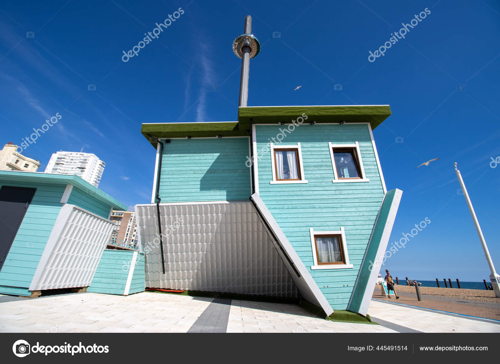 Brighton Dan Hove Juli 2019 Upside House Yang Terkenal Terletak Stok Foto Editorial Duncanuk77 445491514
