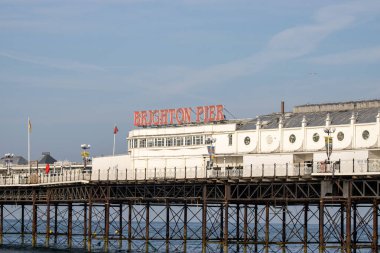 Brighton ve Hove UK, 10 Temmuz 2019: Ünlü Brighton İskelesi