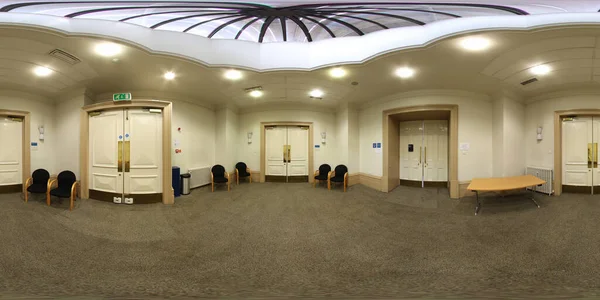 360 derece panoramik küre fotoğrafı tarihi Leeds Belediye Binası 'nın içini gösteriyor.