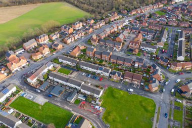 İngiltere 'nin Leeds West Yorkshire kentindeki Swarcliffe kasabasının konut ve banliyö alanlarının havadan çekilmiş fotoğrafı.