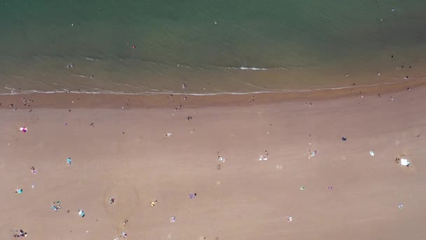 Filmagem Aérea Bela Praia Whitby Reino Unido North Yorkshire Mostrando — Vídeo de Stock