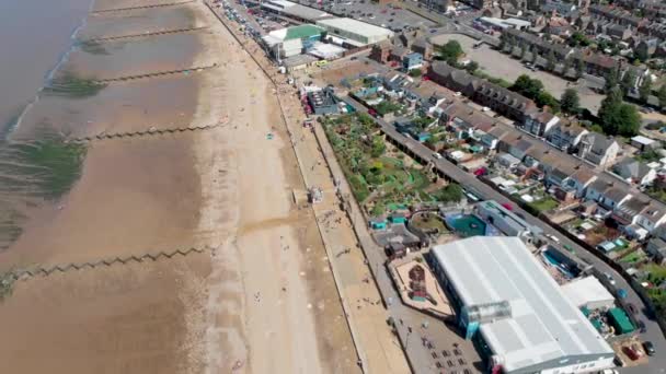 Filmagem Aérea Cidade Costeira Britânica Hunstanton Norfolk Mostrando Passeios Fairground — Vídeo de Stock