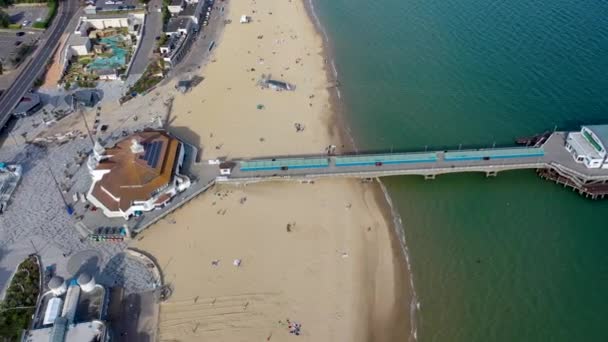 Imagens Aéreas Drone Praia Bournemouth Roda Observação Pier Belo Dia — Vídeo de Stock