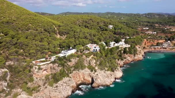 Het Prachtige Strand Voorkant Van Het Eiland Ibiza Spanje Genomen — Stockvideo