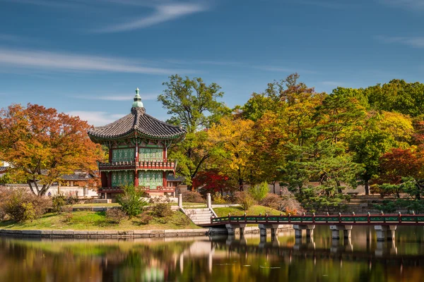 Jesień w pałacu Gyeongbokgung — Zdjęcie stockowe