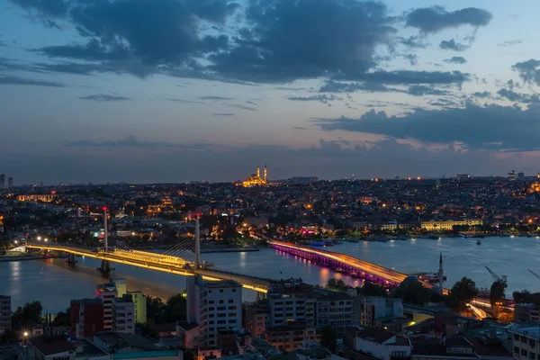 Istambul à noite — Fotografia de Stock