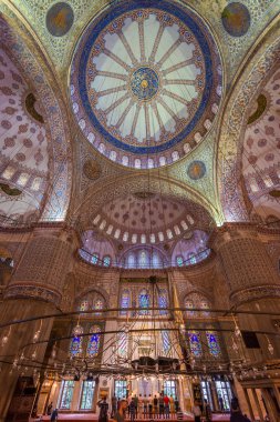 Mavi Cami 'nin içinde.