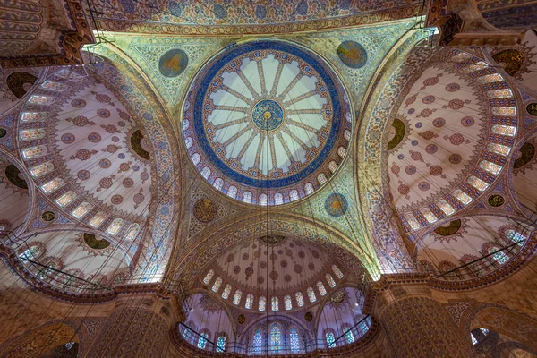 Binnen in de Blauwe Moskee — Stockfoto