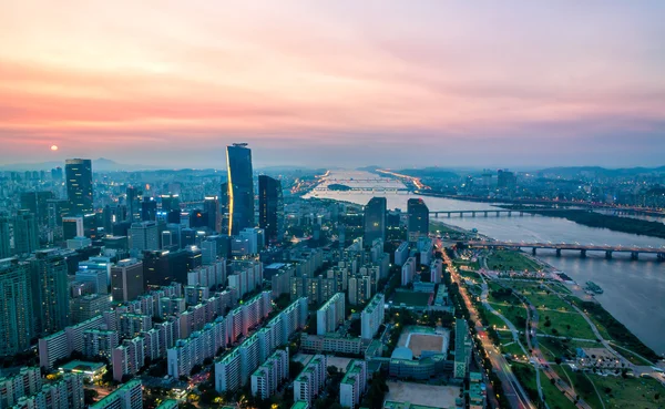 Seoul skyline på natten — Stockfoto