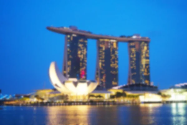 Niewyraźne tło z Marina Bay Sands w Singapurze. — Zdjęcie stockowe