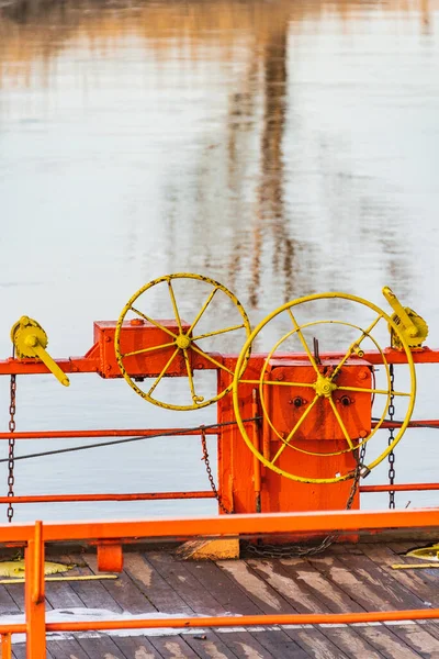 Dettagli Del Traghetto Cavo Che Attraversa Fiume Cavi Collegati Entrambe — Foto Stock