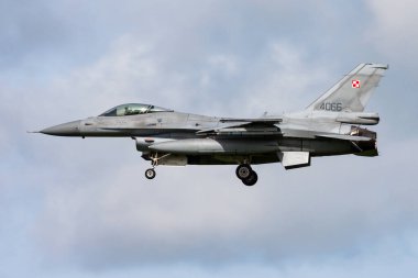 Polonya Hava Kuvvetleri Lockheed Martin F-16C Falcon 4066 savaş uçağı iniş yaptı ve 2015 Frisian Flag Hava Üssüne iniş yaptı.