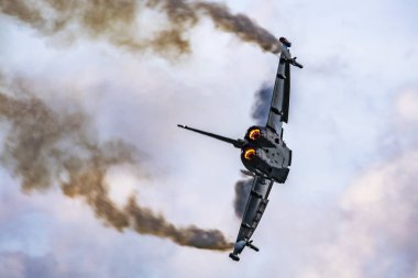 Zeltweg, Avusturya - 2 Eylül 2016: Askeri savaş uçağı hava üssünde. Hava Kuvvetleri uçuş operasyonu. Havacılık ve uçak. Hava savunması. Askeri endüstri. Uç ve uç.